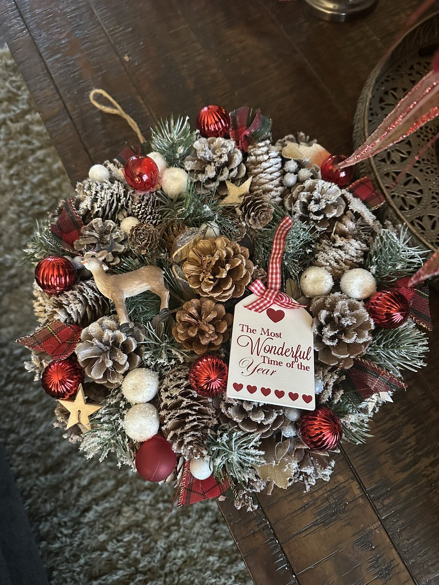 Julie Watts tweet media