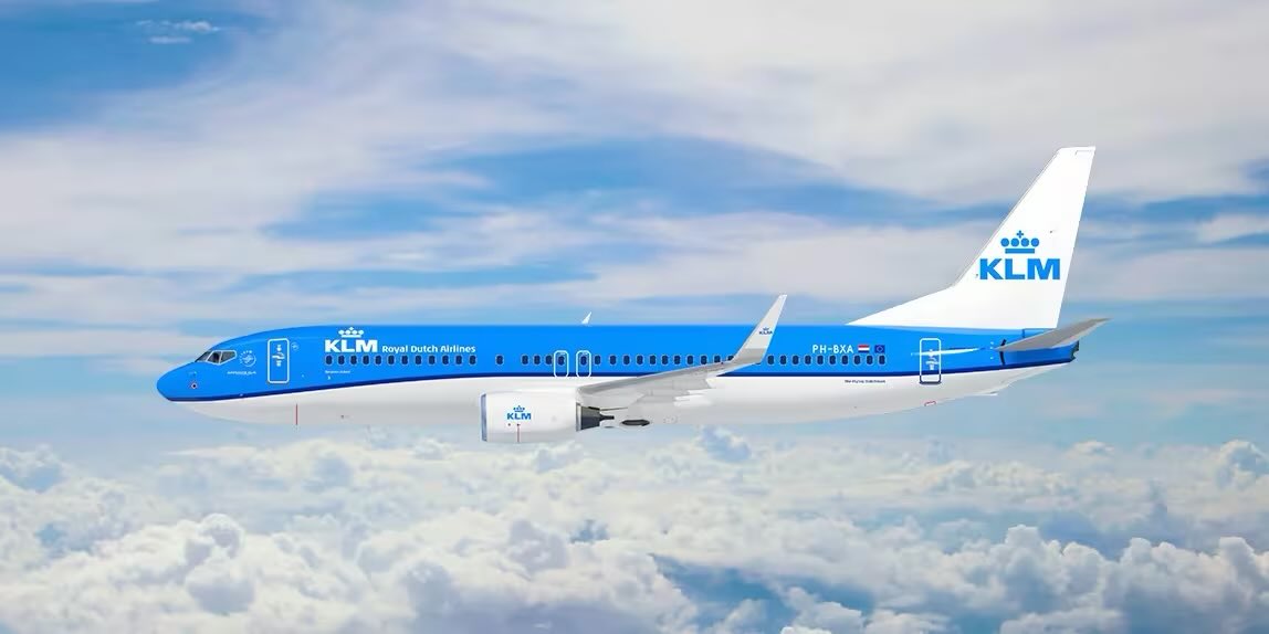 ⚠️🆕La compañía holandesa <a href="/KLM/">KLM</a> aterrizará en Santiago el próximo mes de mayo con vuelos a su hub de ÁMSTERDAM:

  💺 1 vuelo al día 
  🛩️ E190   🕦Salidas SCQ a las: 16:40
  📅 Comienza 30 mayo