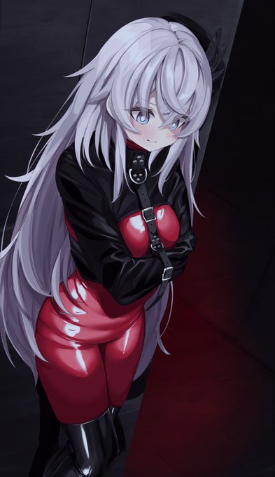 Skeb納品しました 暗い雰囲気・拘束衣に対して真っ赤に目立つラバースーツって良いですよね!