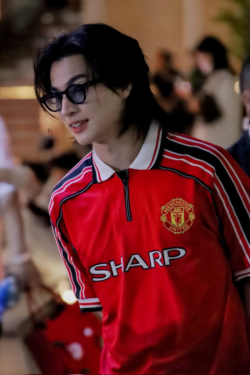 พี่เสื้อบอล Hot จังโว๊ยยยยยยยย

GULF​ THHEADLINES AW
#PersonOfTheYearAwards2025
•
【 <a href="/gulfkanawut/">gulfkanawut</a> #GulfKanawut 】
《 #Koma_G 》