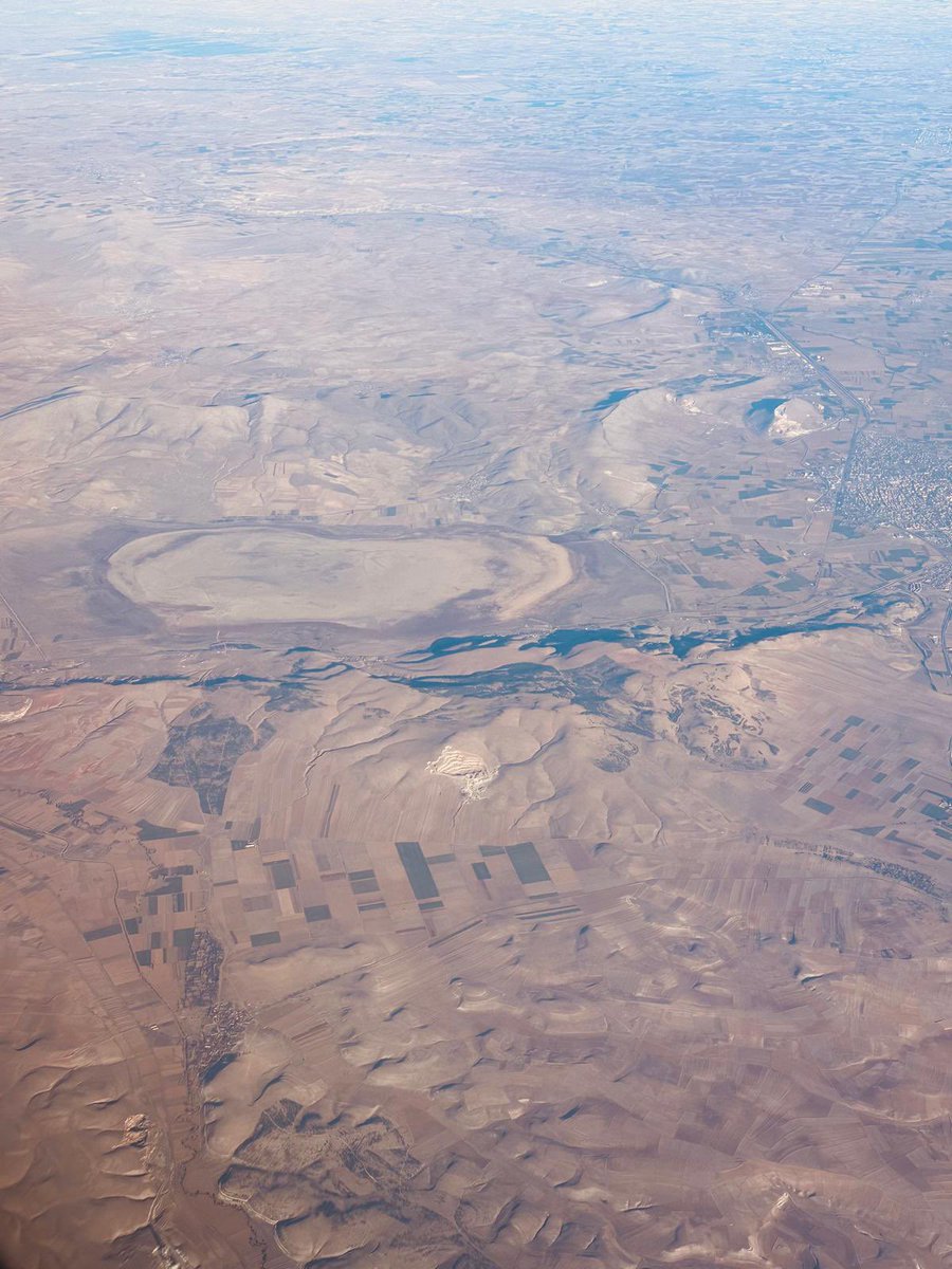 📍Çevre Şehircilik ve İklim Değişikliği Bakanlığı’nın bütçesini konuşuyoruz.
📍Cennet vatanımızda tam 186 göl tamamen kurudu ve göl olma özelliğini kaybetti!
📍Bursa Milletvekilimiz <a href="/HasanToktasTR/">Hasan Toktaş</a> bugün yaptığı konuşmada;
👉İznik Gölü’nde son 10 yıl içinde kot seviyesinin 1 metre
