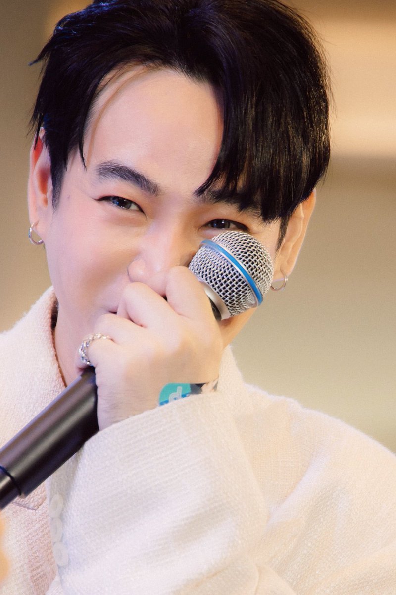 modlovepalit's tweet photo. ทุกวันนี้หนูขอพรให้เฮียอย่างเดียวเลยนะ เอ่ยชื่อด้วย หนูขอให้เป๊ก ผลิตโชค อายนบุตร แข็งแรงสดใสขึ้นในทุกวันทั้งกายและใจ ขอให้หลังจากนี้มีแต่ข่าวดีของเฮีย ขอให้คนรักเฮียเยอะๆ ขอให้เฮียมีแต่ความสุข @peckpalit #���ป๊กผลิตโชค #PeckPalitChoke https://t.co/Ha2Ho2xmcd
