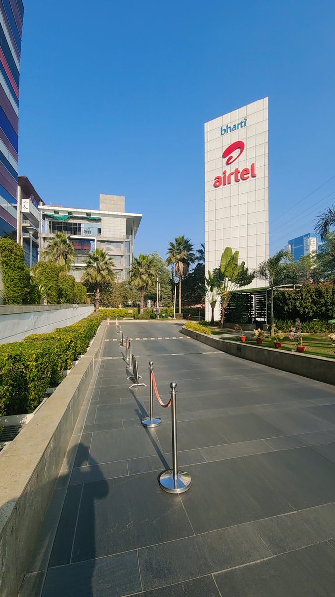 Aarav784's tweet photo. Grateful for the lessons, hyped for the future. Internship wrapped @airtelindia https://t.co/Akrts8G2WA