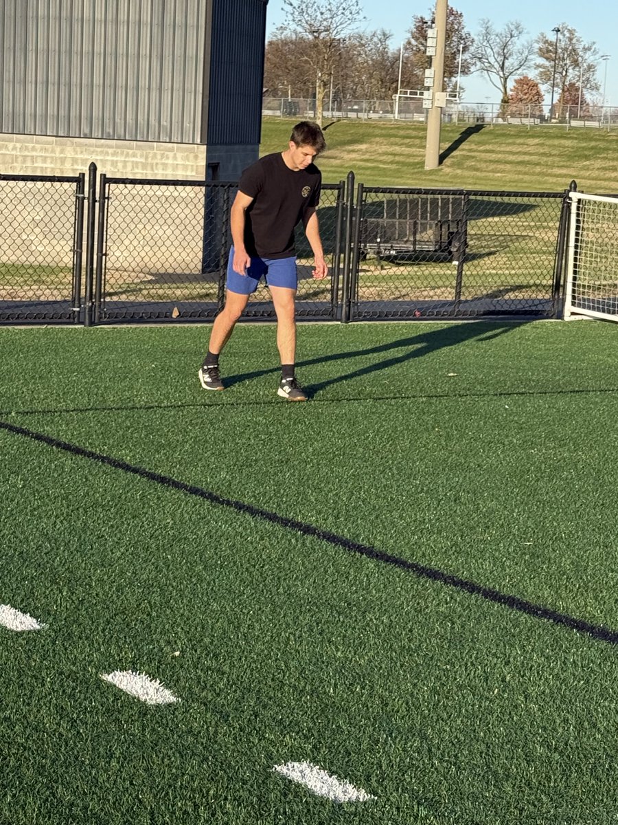 JGP04's tweet image. You can often tell how badly someone wants something by how hard they’re willing to work.

For the past 4 months, this kid has committed ~3 hours a day, 4–5x a week to his craft.

AM speed &amp;amp; agility
PM weight training
Baseball work

Proud of the commitment, ⁦@Logan_Perry23⁩
