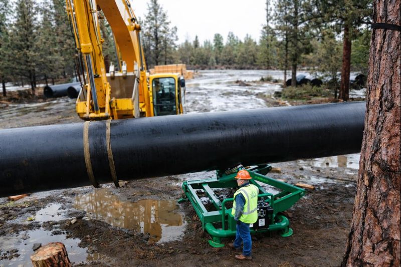 HDPE at Work | Whychus Creek

A dual 54-inch HDPE pipeline replaced a leaking canal in central Oregon, reducing water loss, restoring streamflow, and supporting renewable energy. Installed in winter and fully fused for a leak free irrigation system.
#FuseItOrLoseIt #HDPEpipe