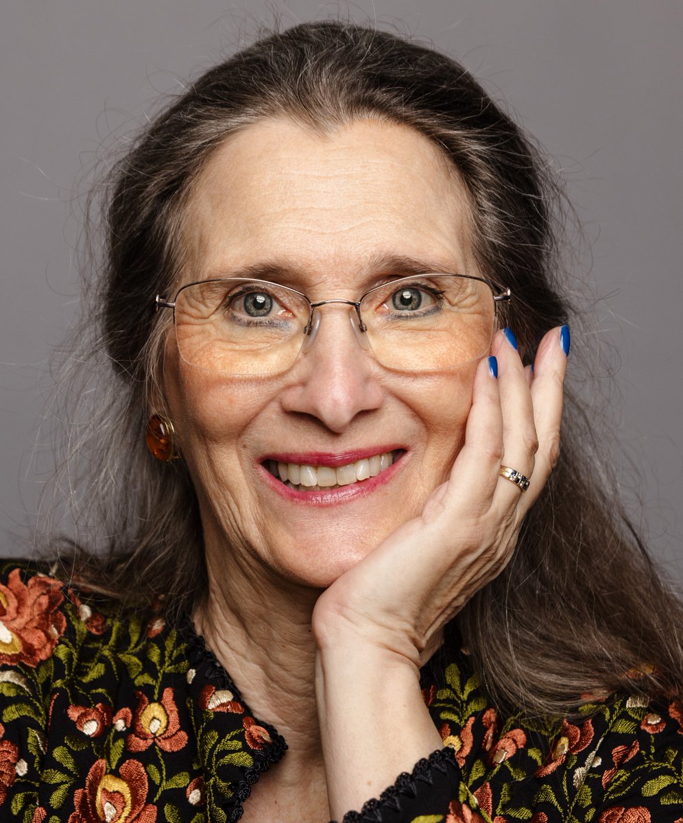 Nadine B. Hack tweet media