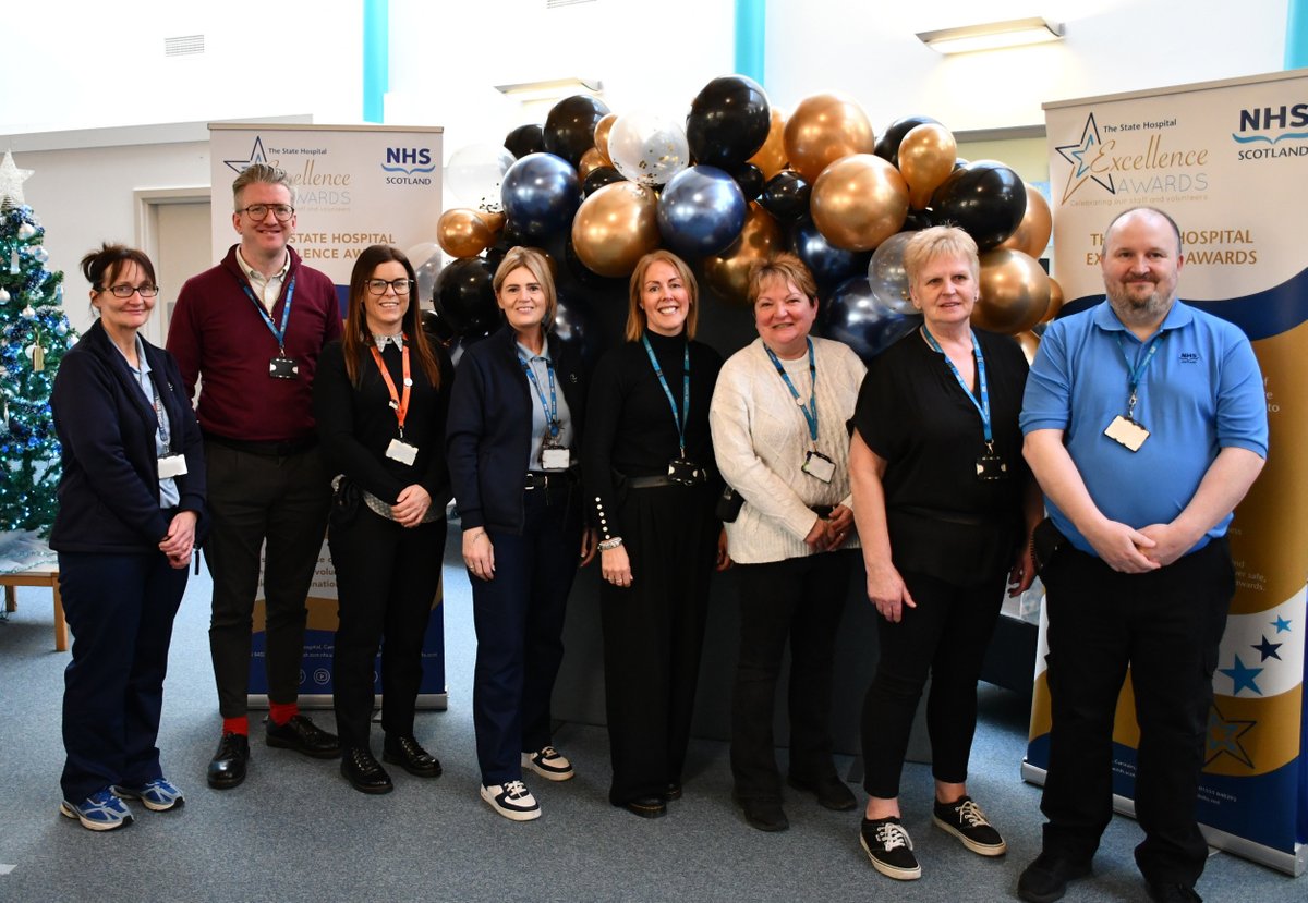 TheStateHospit1's tweet photo. In it for the long haul! Today, a total of 35 members of staff were presented with Long Service Awards, in recognition of 20, 30 and 40 years' service to the NHS. Well done and thank you for your time and dedication. #longserviceaward #staffrecognition #AGreatPlaceToWork https://t.co/imMtFT7qHh