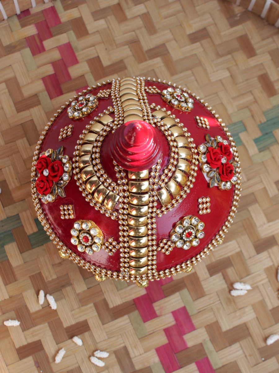 Shilphaat's tweet photo. Sindoor-box/ Sinhora for Beautiful Brides.
.
Embellished Traditional wooden sindoor-box/ Sindhora/ Sindur-dan for Indian wedding rituals

Shop at https://t.co/0uWl2ZngFi

https://t.co/W0BuYoUDTy

#sindoorbox #sindhora #sinhora   #indianwedding #sindurdani #shilphaat https://t.co/ksfAfyAjz4