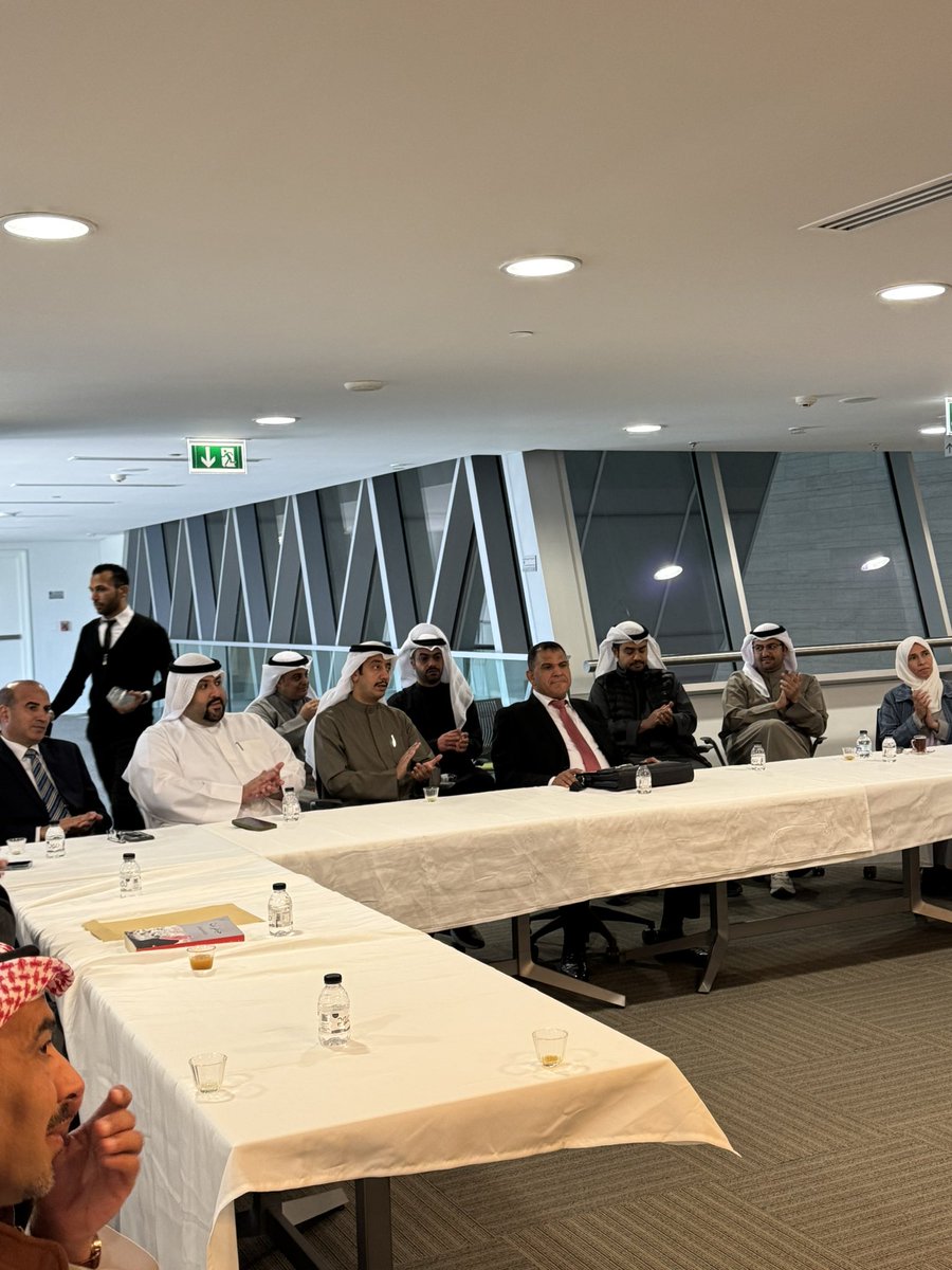 كلية الآداب - جامعة الكويت tweet media