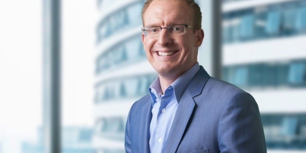 ⚠️ Deloitte’s CTO warns companies are spending 93% of AI budgets on tech and just 7% on people — fueling “shadow AI” and declining employee trust. Without culture + training, firms risk pricey tools no one uses. #AI #TechTrends #DigitalTransformation  
fortune.com/2025/12/15/del…