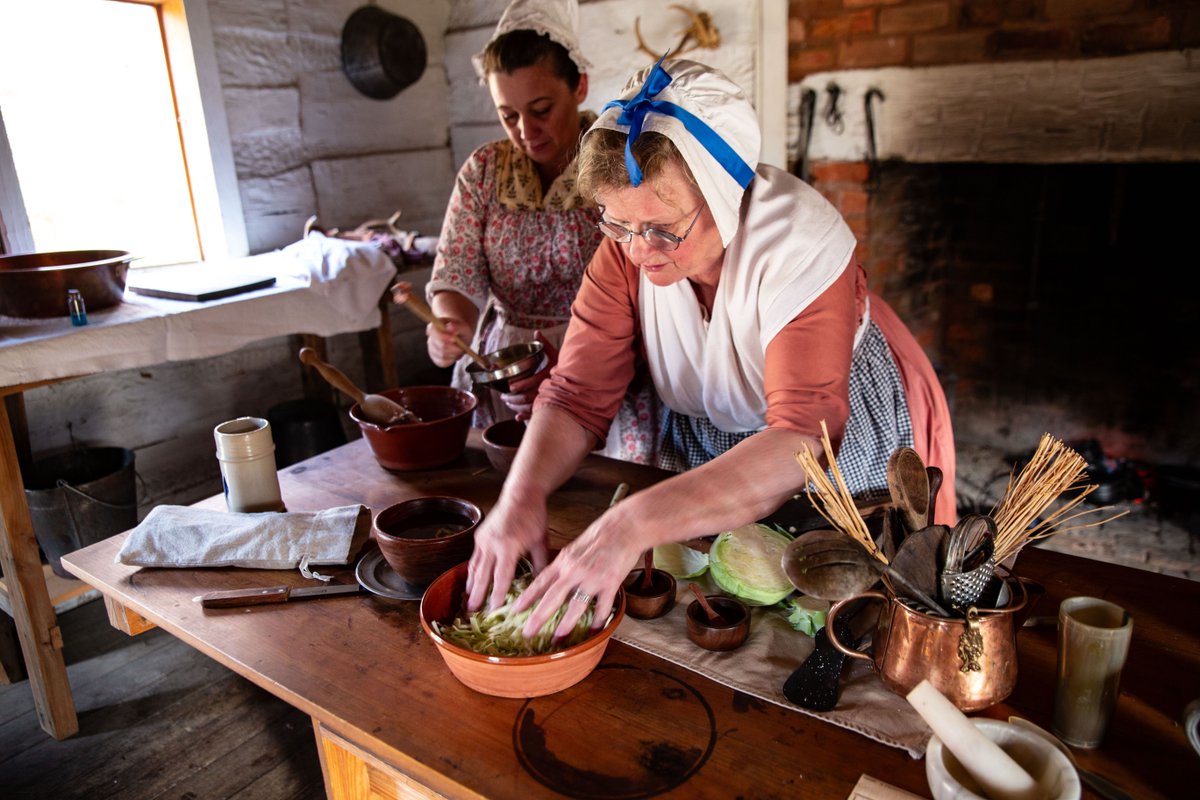 JKPolkSHS's tweet photo. Join our historical Hearth cooks as the make beef a la mode, root soup, cherry bounce and peach brandy.
Saturday December 20, 2025
10am -2pm
President James K. Polk State Historic Site
12031 Lancaster Hwy
Pineville, NC
#historiccooking #holidays #livinghistory https://t.co/vqspZq6Lzd