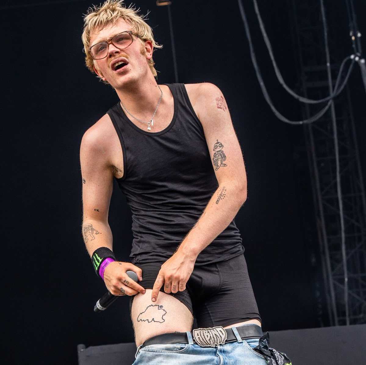 TheHottestMen_'s tweet image. Round II - Battle of the 2nd Placers - 1st Round of votes:

Joost Klein / Netherlands / 28 / Singer / Instagram: joostklein

#JoostKlein #TheHottestMen #TheHottestRank