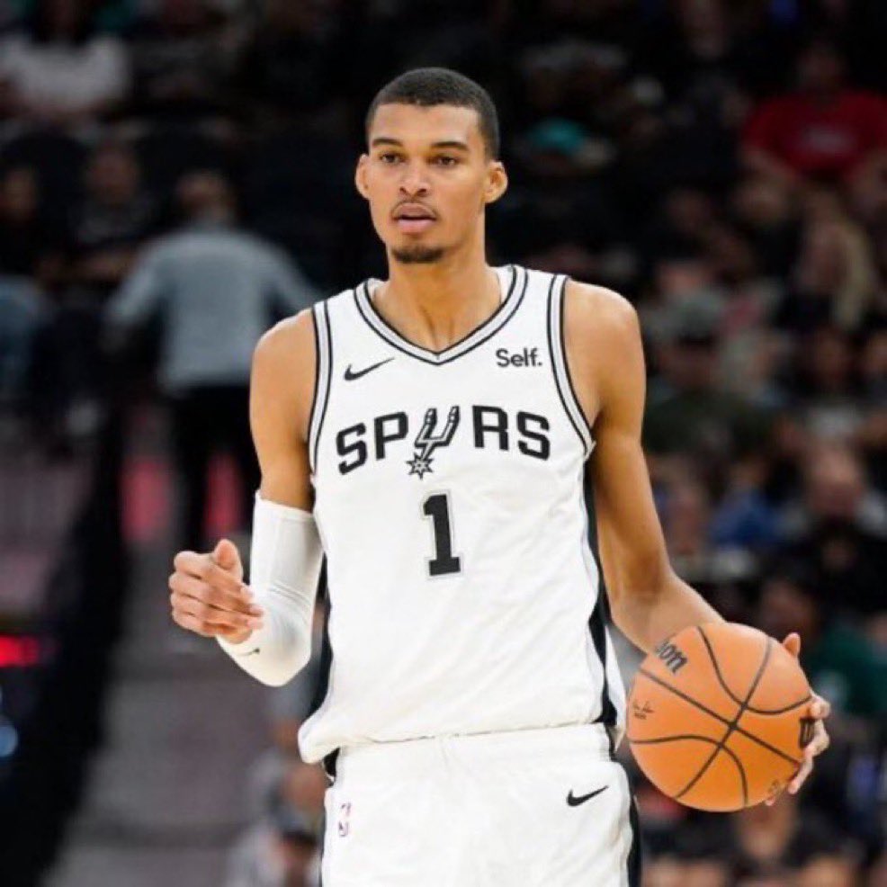 Alex Caruso tweet media