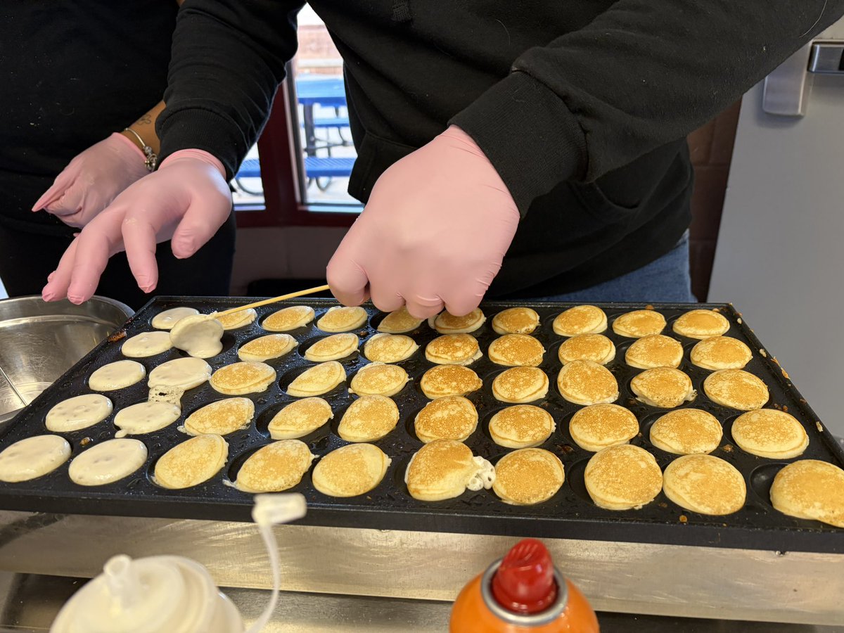 Angie Peña tweet media