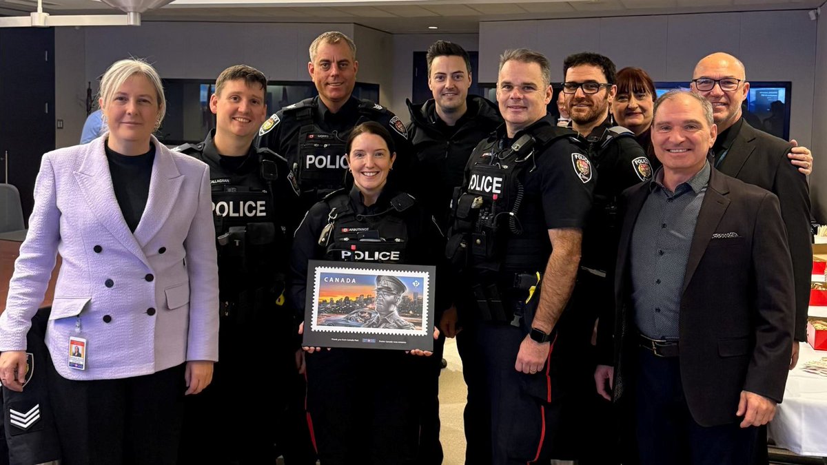 OttawaPolice's tweet image. The Ottawa Police Service is proud to be recognized with Canada Post’s 2025 Law Enforcement Ally of the Year Award.

This honour highlights the strong collaboration between our Event Management Section, Police Liaison Team, and Canada Post Security &amp;amp; Investigation Services.…