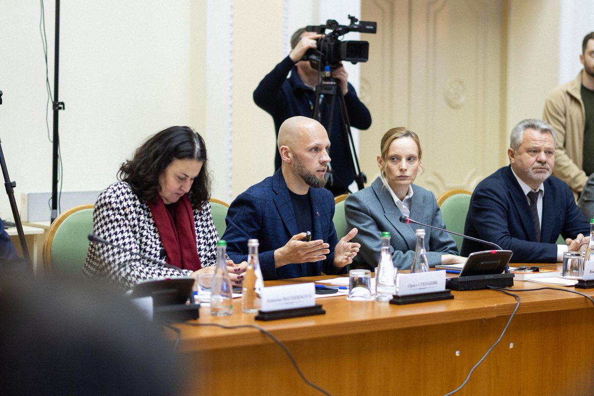 OrestStepanyak's tweet photo. 🇺🇦 Ukraine’s school nutrition reform has reached its midpoint to 2027.
2M+ children already receive free hot meals.

This is not about cafeterias.
It’s about care, dignity, and the future. https://t.co/Aoadod4lzM
