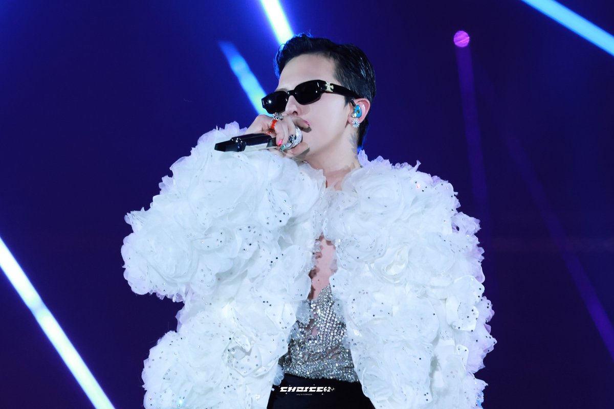 GDs_CHOICE's tweet photo. 251214 G-DRAGON 2025 WORLD TOUR [Übermensch] IN SEOUL ENCORE

Why so serious 🤍

#gdragon #gd #권지용 #지드래곤 #權志龍 #kwonjiyong #权志龙 https://t.co/BCIGR29dPu
