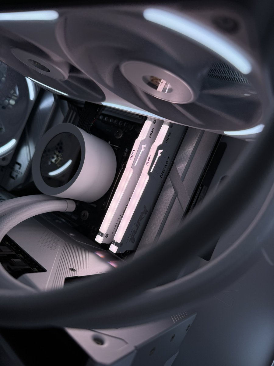 Technika PC Builds tweet media