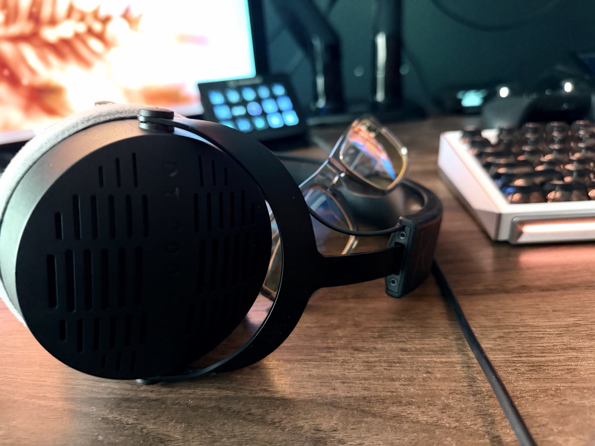 Rob Everhard tweet media