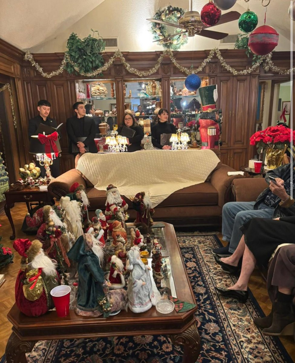 JanieLopezForTX's tweet photo. I had a wonderful time in Santa Rosa with the North Cameron County Republican Club. It was the annual Christmas Party at the Boothe House!
#HD37 #janielopez #SantaRosa #northcameroncounty https://t.co/s0jzFIkOwA