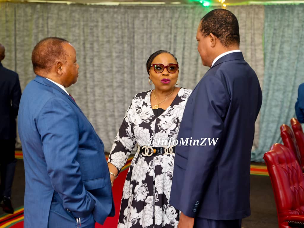 chrissy10charu's tweet image. Today, His Excellency President Emmerson Mnangagwa @edmnangagwa is chaired the final meeting of the 2025 Cabinet Calendar Year, at State House in Harare.