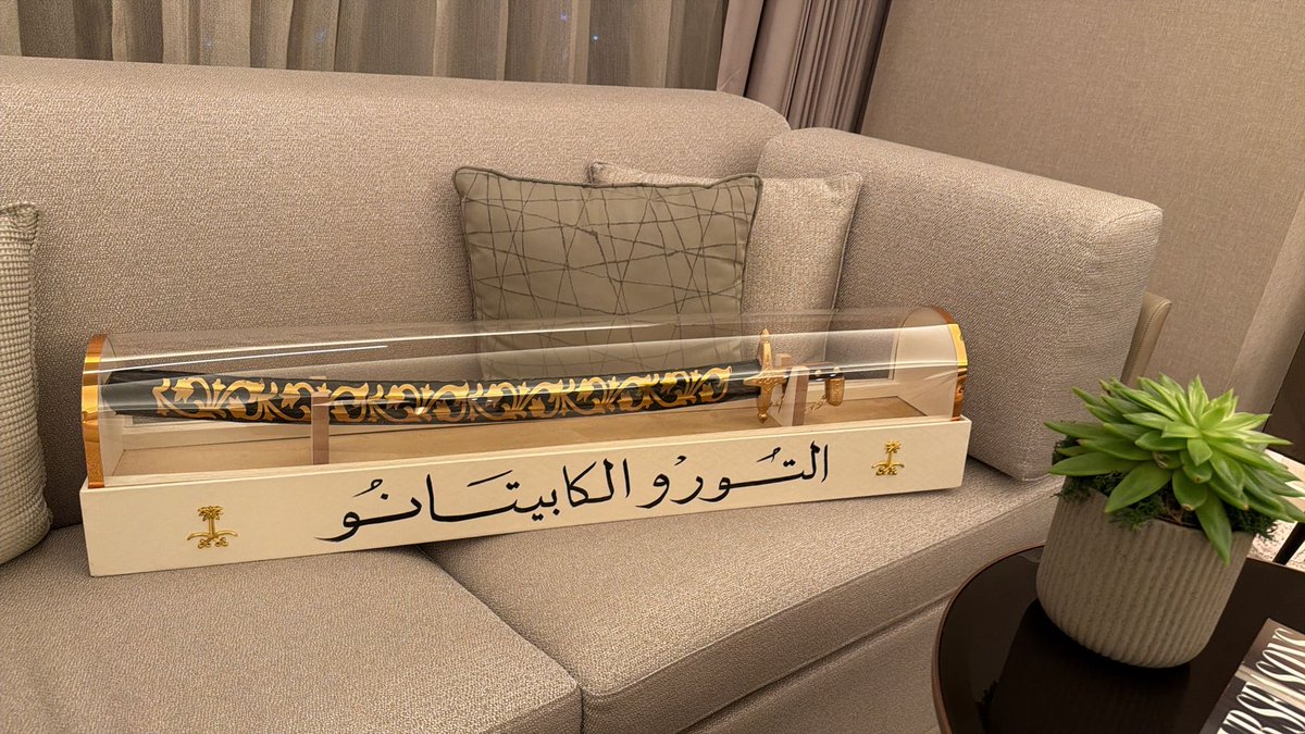 SoLiD_10_SnAkE's tweet image. هدية لاوتي هالمره غير 😜