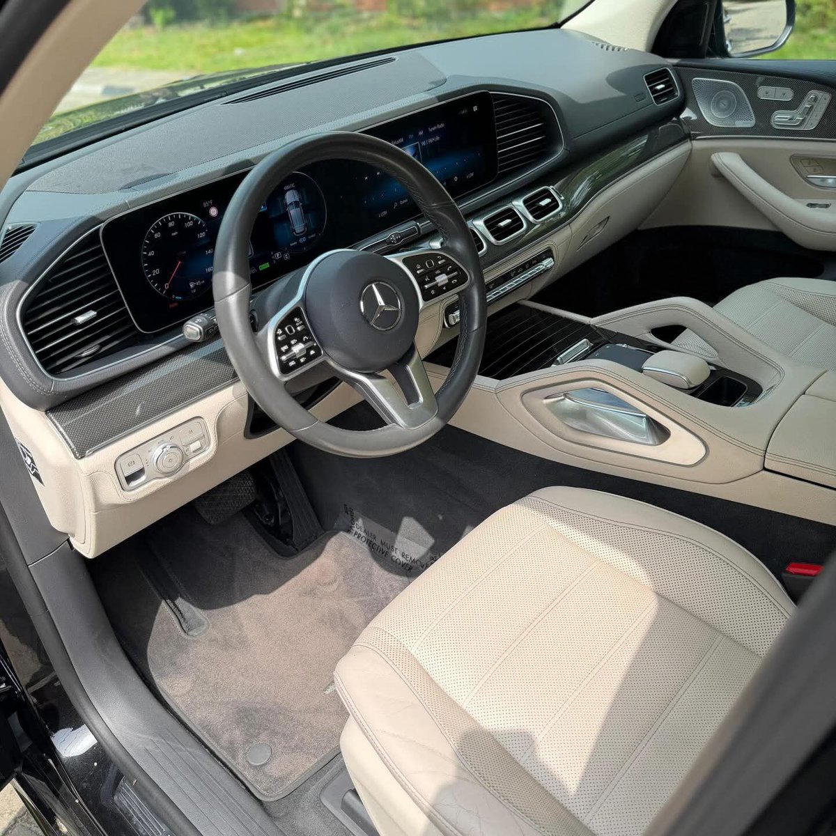 2020 GLE 450 Tokunbo fullest Option with full duty paid for sale

Location Lekki Lagos 

Jm frank autos 🛺 
#cars #nigeria