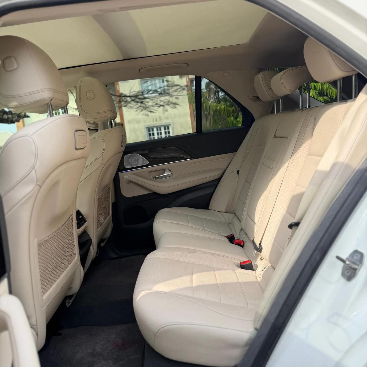 2020 GLE 450 Tokunbo fullest Option with full duty paid for sale

Location Lekki Lagos 
Jm frank autos 🛺 #cars #DM