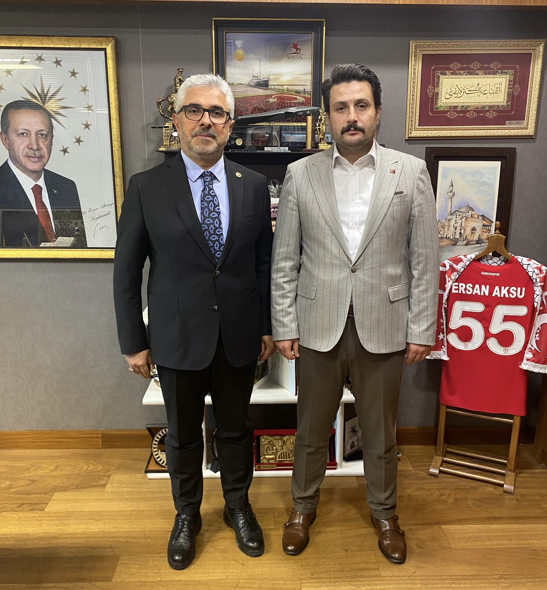 AvukatErsanAksu's tweet photo. 📍#TBMM

Gazi Meclisimizde ağırladığımız İl Başkan Yardımcımız Sn. Emre Başoğlu’na (@e_basoglu) ziyareti için teşekkür ediyorum. 

#Samsun https://t.co/JnQPNJ5Vbn