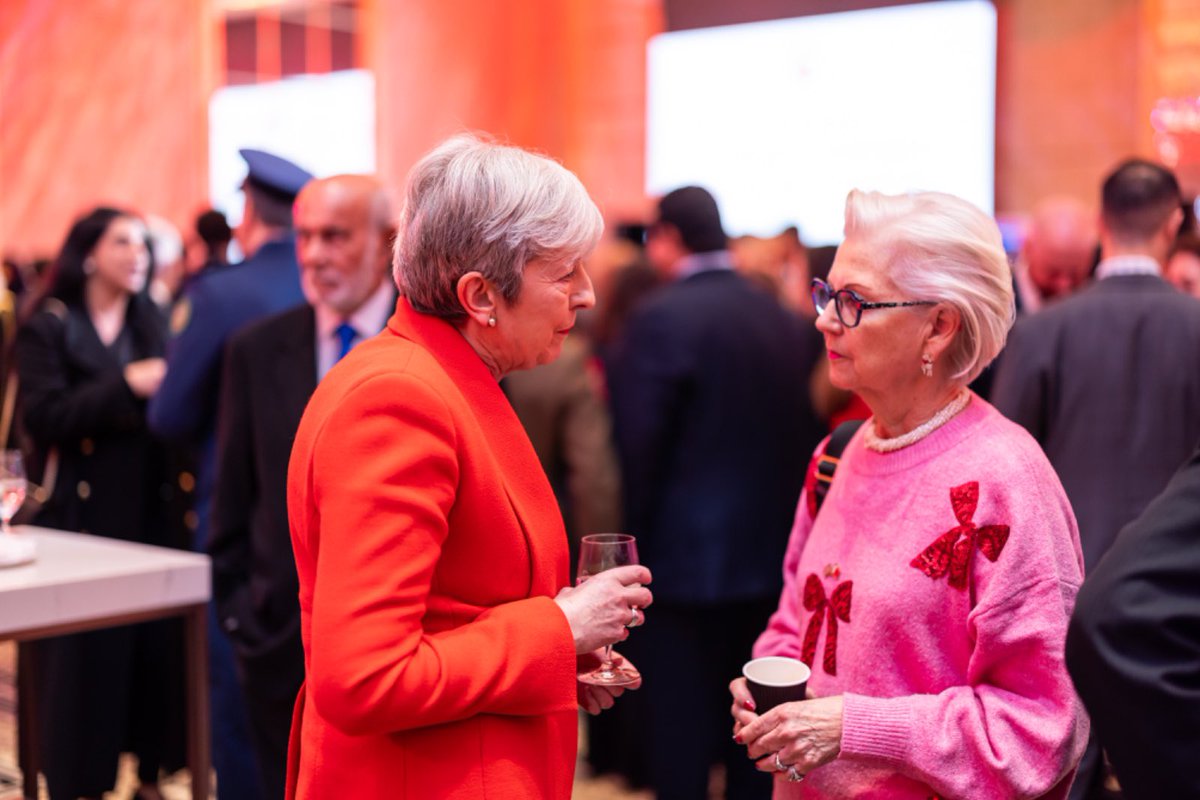 BahrainEmbUK's tweet image. A memorable afternoon reception hosted by the Embassy of the Kingdom of Bahrain in London, celebrating the Kingdom of Bahrain's National Day.
The event was attended by distinguished Bahraini and British guests and beautifully showcased Bahraini hospitality, featuring Bahraini…