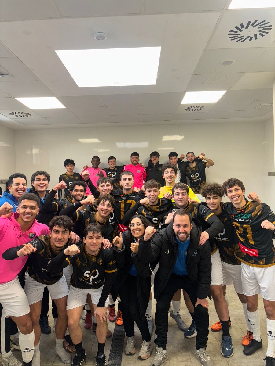 🖤💛 El Aficionado C compitió con carácter y compromiso ⚽
Partido trabajado, mostrando intensidad, unión y ganas de seguir creciendo jornada a jornada. Orgullo de equipo dentro y fuera del campo. ¡Seguimos! 🔥👏

#VamosMorata
