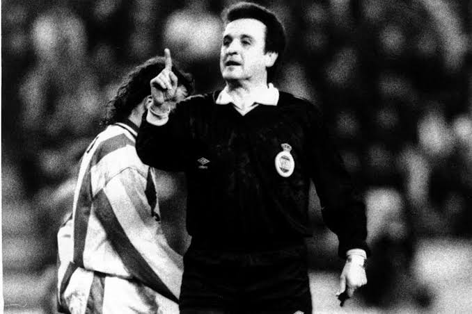 Eh, chaval, ahí va un consejo.
El aloe vera es buenísimo pa la piel, pal pelo, pa todo.
Hazme caso a mí.