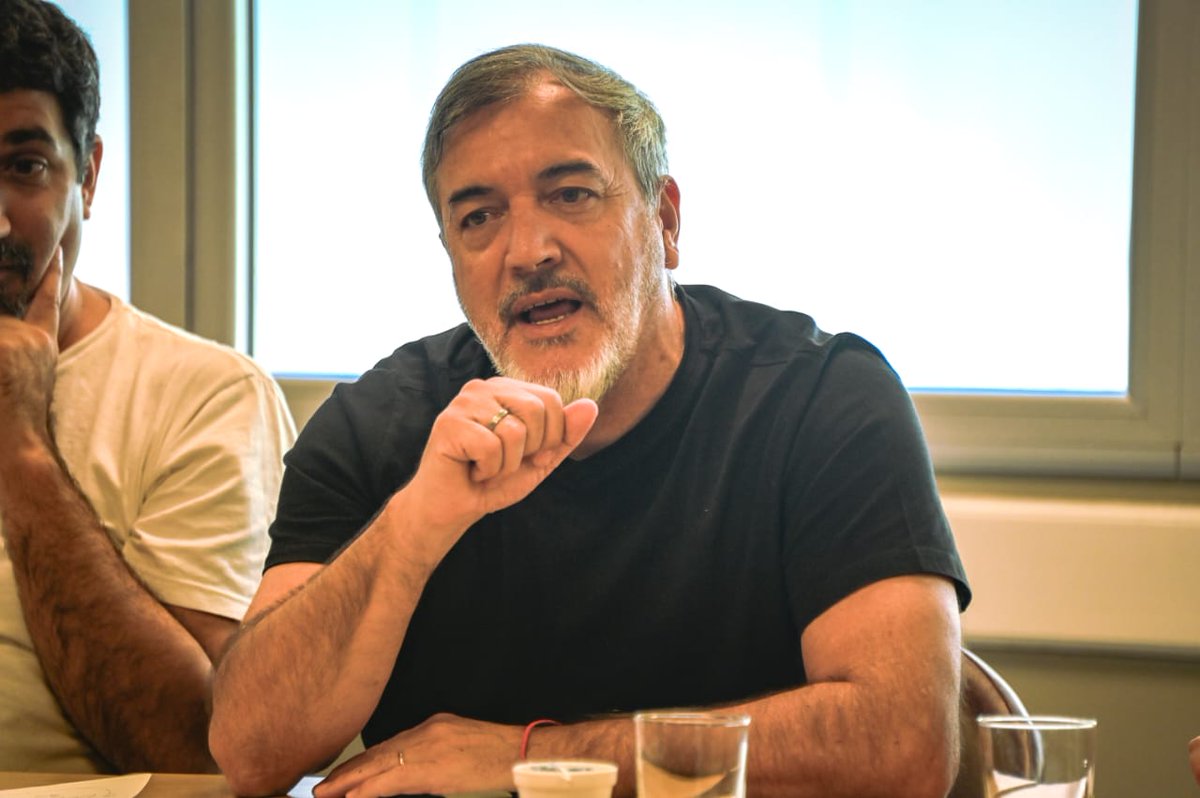 AHORA!!
ATE SE REUNIÓ CON SINDICATOS ESTATALES Y SUMA CONSENSO PARA LA HUELGA!!

LA NUEVA MINISTRA DE SEGURIDAD VENDE HUMO CON EL PROTOCOLO, EL 18 NO PODRÁ APLICARLO!!

La nueva ministra <a href="/AleMonteoliva/">Alejandra Monteoliva</a> sabe perfectamente que el 18 no podrá aplicar el protocolo antimovilizaciones.