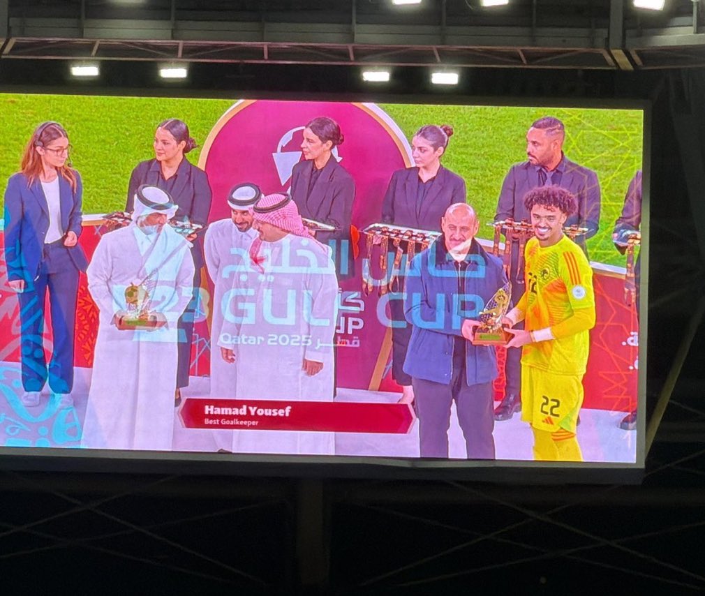 🚨🚨🚨 عاجل - رسميًا 🚨🚨🚨

حامد الشنقيطي يفوز بجائزة افضل حارس في #كأس_الخليج_تحت23 ☝️💚