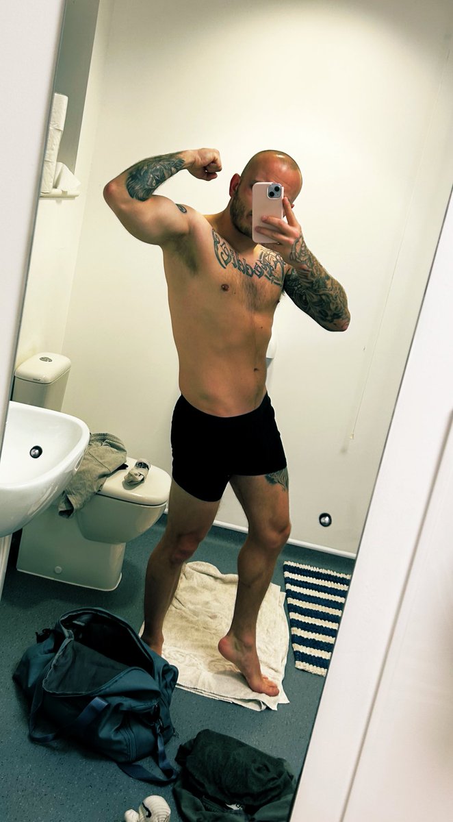 masterkanex's tweet image. Its sometimes too easy to create a relapse. 

Biceps are ready to crush your wallet. 

#Alpha #CashMaster #relapse