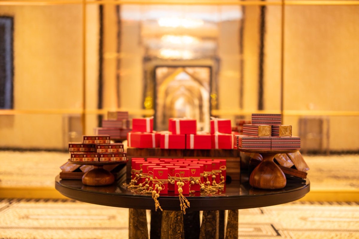 BahrainEmbUK's tweet image. A truly memorable afternoon reception hosted by the Embassy of the Kingdom of Bahrain in London, celebrating the Kingdom of Bahrain's National Day.

We thank all our esteemed guests for joining us on this joyous occasion in London.