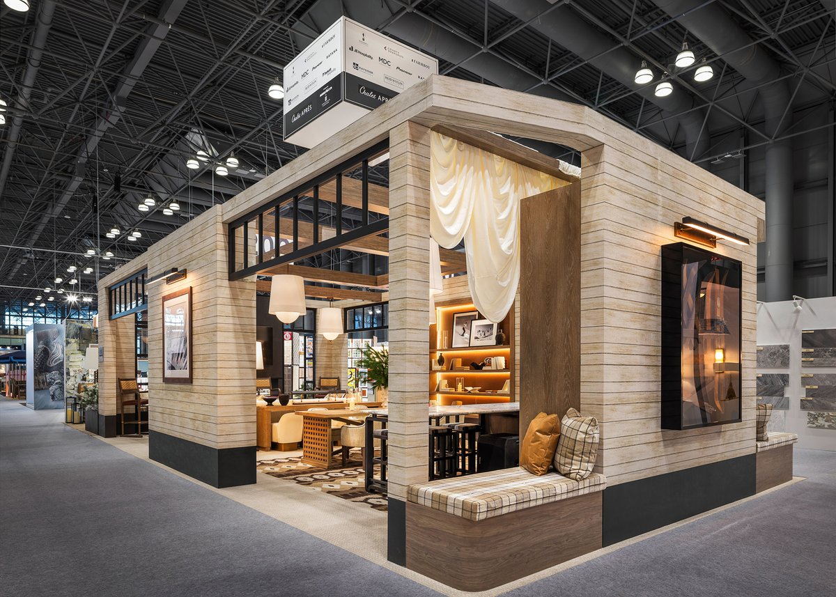 Marriott transformed its BDNY exhibit into a sophisticated lodge-inspired setting, featuring rich woods, soft drapery, warm lighting, and comfortable lounge spaces that encouraged guests to settle in and stay awhile.