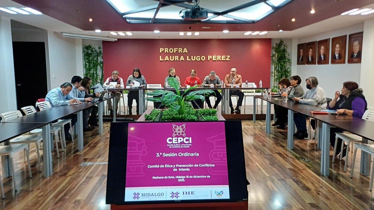 MayeRosanoReyes's tweet photo. Durante la 3ra Sesión del #CEPCI del #IHE se informó la recomendación de la Comisión Temporal de Atención al Procedimiento de Denuncia y se presentaron los avances del Programa Anual de Actividades y de la estrategia de difusión 2025.
#ServicioPúblicoÉtico #CEPCI #IHE https://t.co/zNVVK5EmZ4