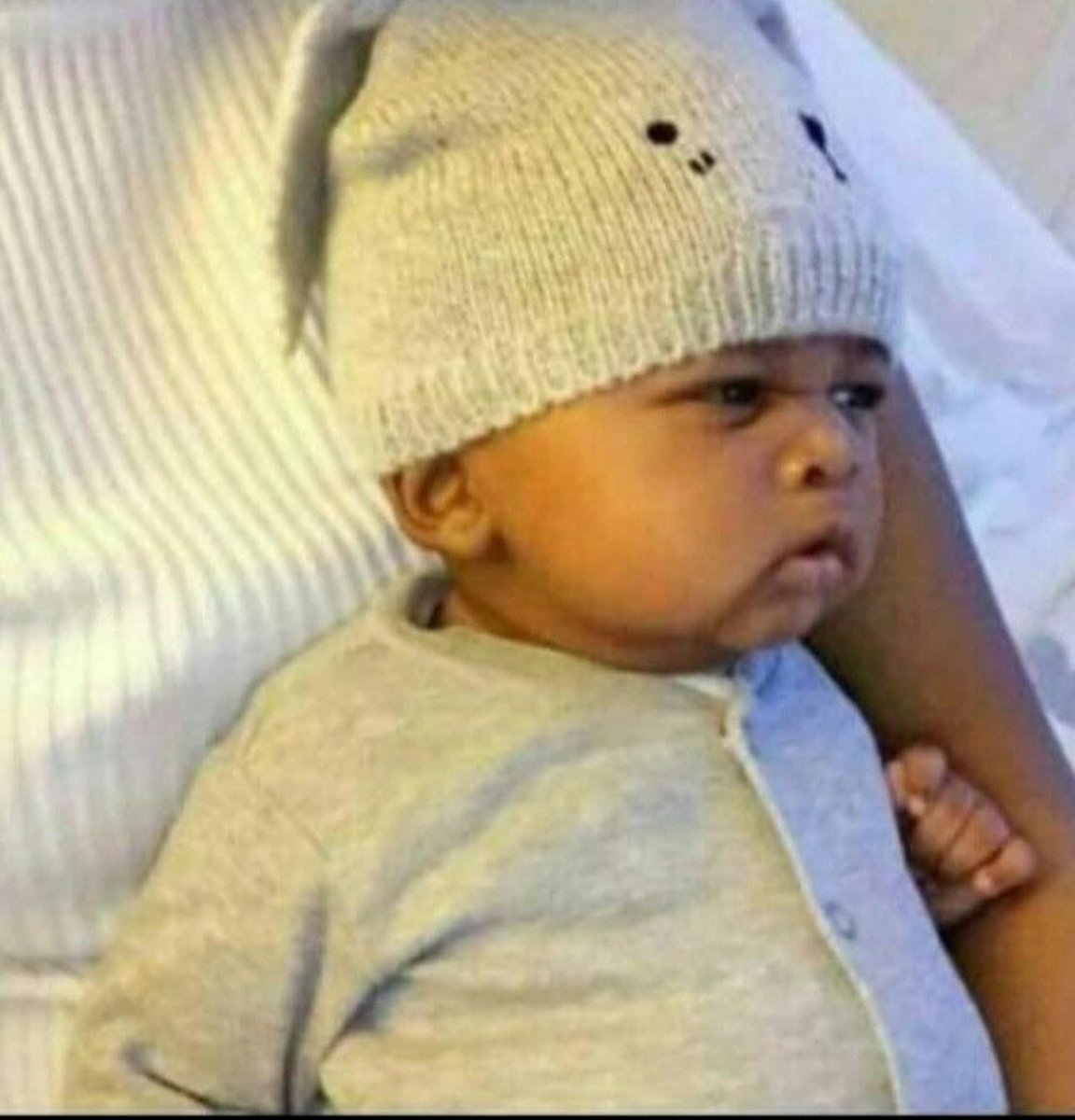 mr_adebayo55's tweet photo. When your friend complains that their 5k is missing but you remember taking only 2k https://t.co/Vv1qSS2qsI