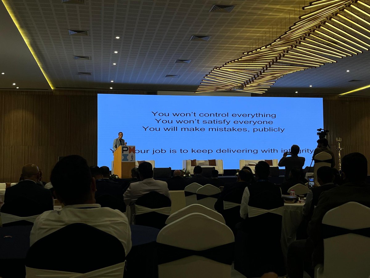 SymTrain tweet media