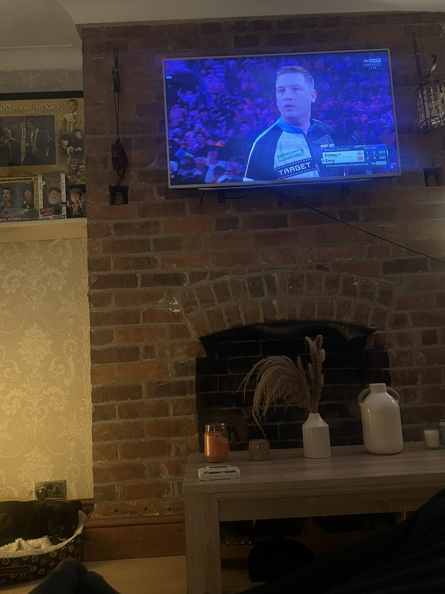 town_away's tweet photo. Would love to see @Dobey180 run far in this tournament. One of the nicest blokes in darts 💪💪 https://t.co/j26xOzKYcB