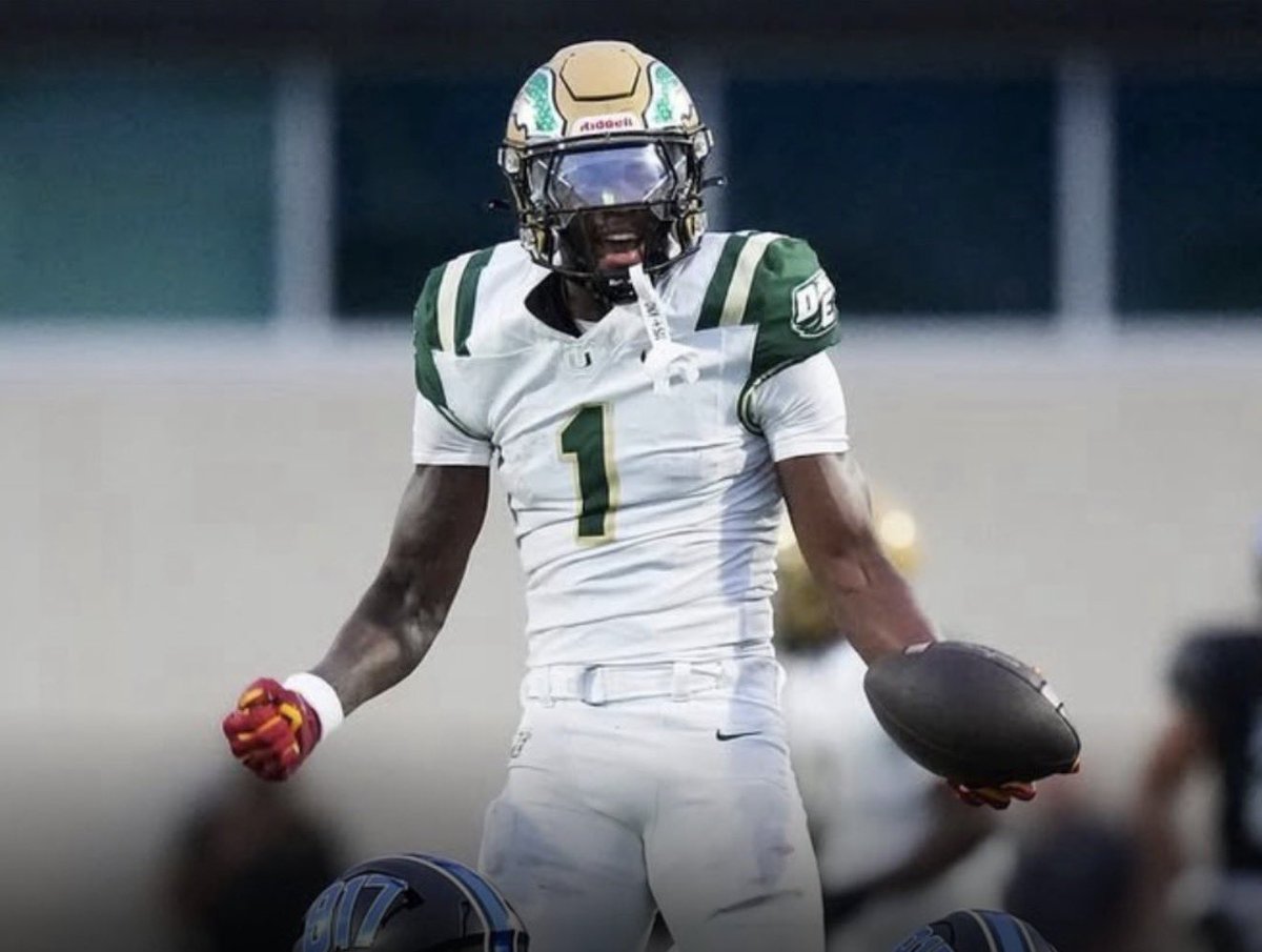 KrisBoobie's tweet image. Big bro @BoobieFeaster23 been setting the standard for us lil jits &amp;amp; Over the wknd he showed us why he’s truly “The Greatest” 5-Star coming out of Texas! His mentorship means everything to me &amp;amp; I hope he knows he keep me on my toes working towards perfection. #wr1 #thefuture #uno