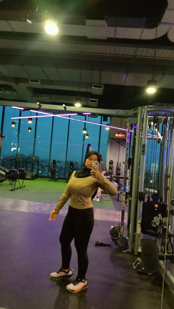 uwamarumarwa's tweet photo. #gymroutine besssss https://t.co/MKKn72XhKL