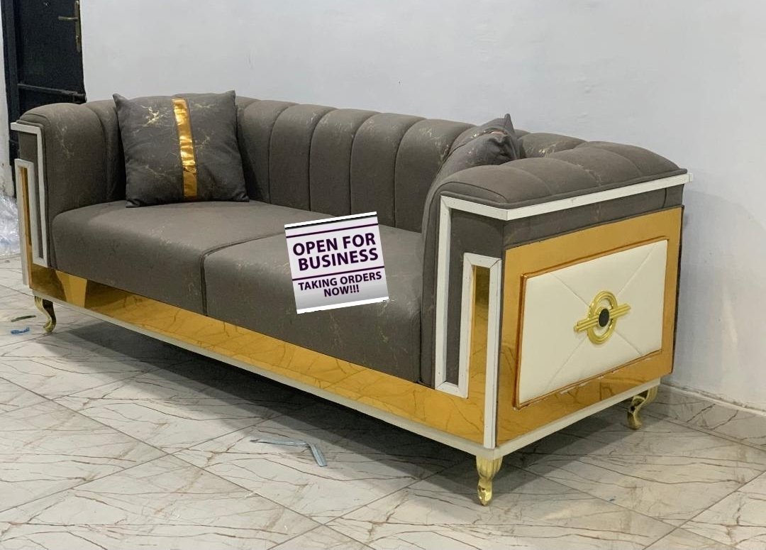 NaOgunsola's tweet photo. sitting space with this elegant chair set.
Strong, stylish, and built to last.
#ChairSet #HomeUpgrade #FurnitureForSale #QualityChairs #InteriorDecor https://t.co/2Ky2HS3dNN