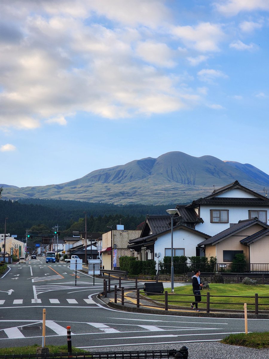 Buglepong tweet media