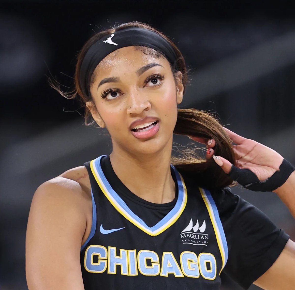 I talk hoops 🏀 tweet media