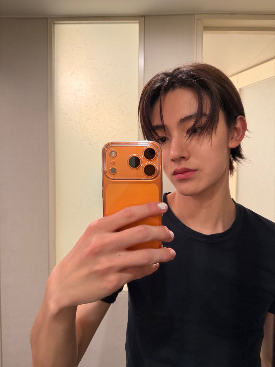 솔직히 말해서, 할로윈에 호아킨 피닉스 조커 분장하기엔 내가 너무 뚱뚱한가? : r/joker, image size:900x1200