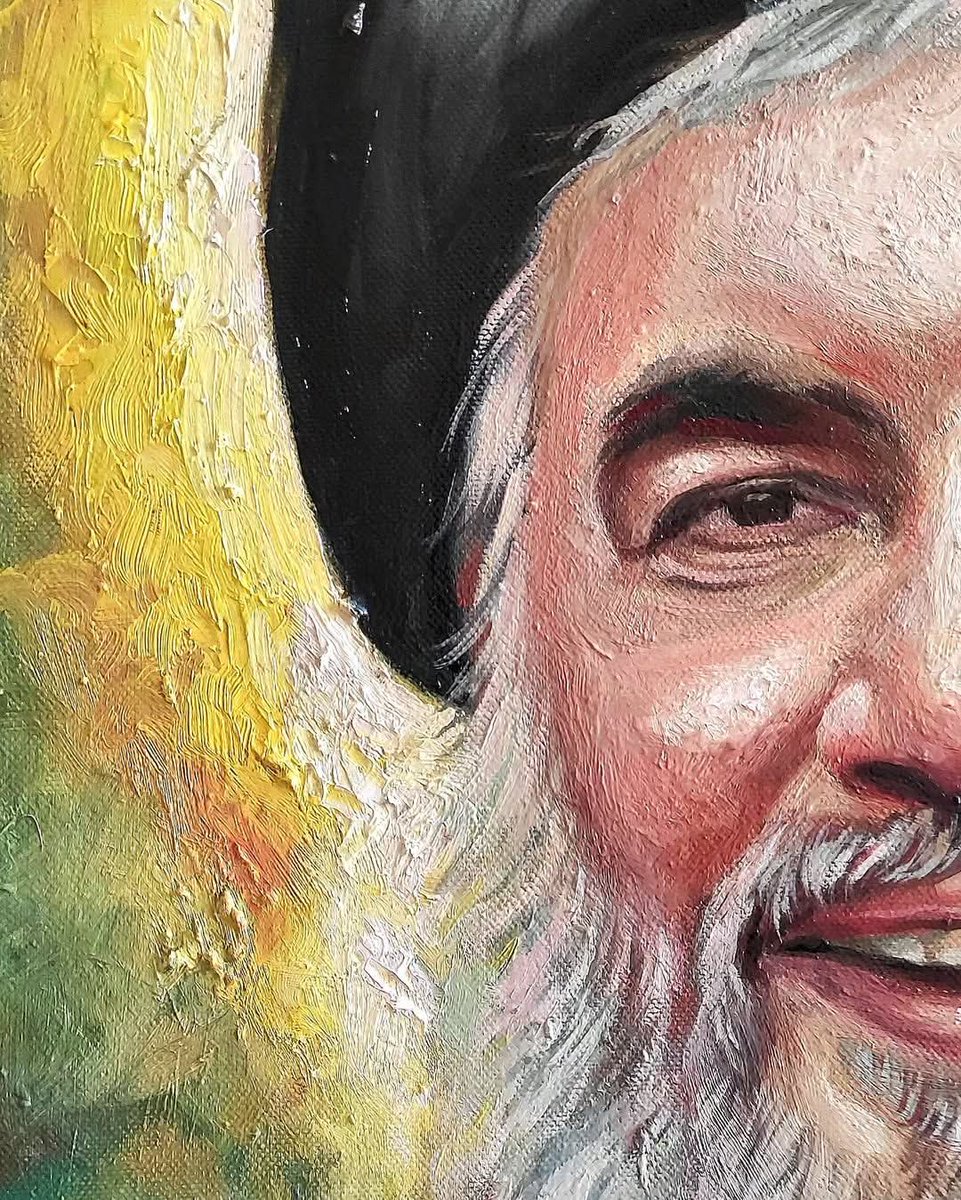 الحُزنُ على قدَرِ المعرفة..أقمنا المآتم مئات الأعوام على من لم نره بل عرفنا مقامه عليه السَّلام، فكيف بمن عرفناه ورأيناه..
حشرنا الله معك ولا فرَّقنا عنك يوم يجتمع المؤمنون..
ان لم تكن الرؤية بالعين فلتكن بالبصيرة🤍
#دعني_أراك