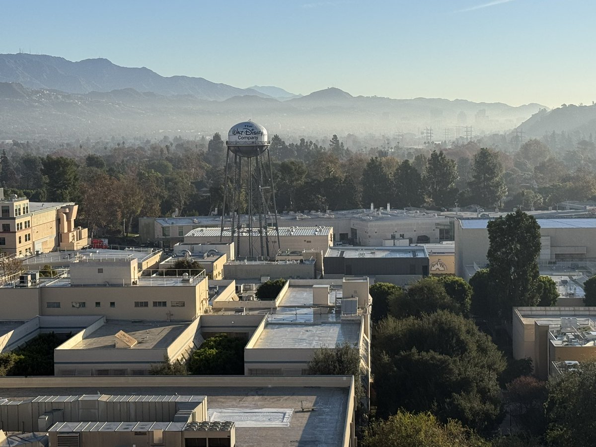 robbybottoms's tweet image. I was on the roof setting up a variable frequency drive here on Buena Vista Street and this company across the street reminded me how much I love and appreciate @WDWMainStreet PODcast crew, even when they don’t talk about decisions they make here in Burbank. @Grumpy6767 @beersolo