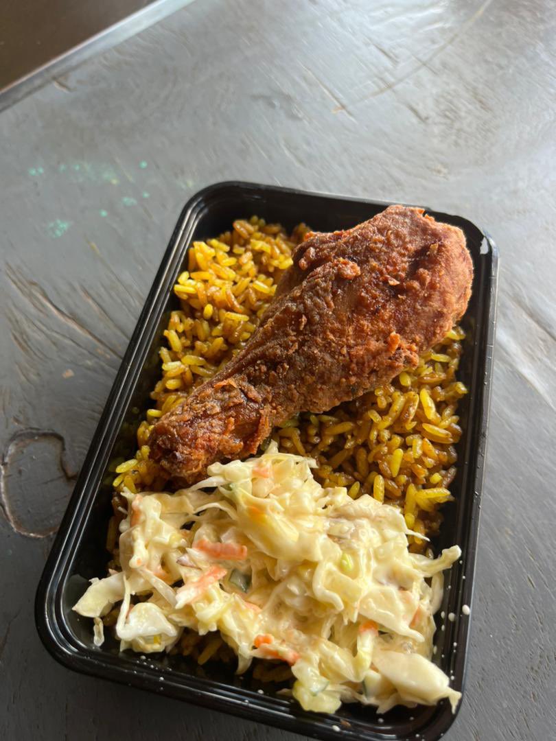 Lero nde kunali Ntchito ku Divine Eats Area 49. 😍🔥👏🏾

K12,000 Only.

Grilled chicken thigh
Crunchy fried chicken thigh. Check out <a href="/Divine_eats40/">Divine Eats</a> today.